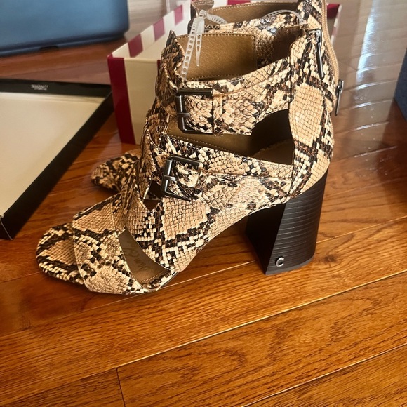 Circus Women's Beige Ezra Gladiator Heel Dress Sandals Shoes Size US 10 M - Picture 3 of 7